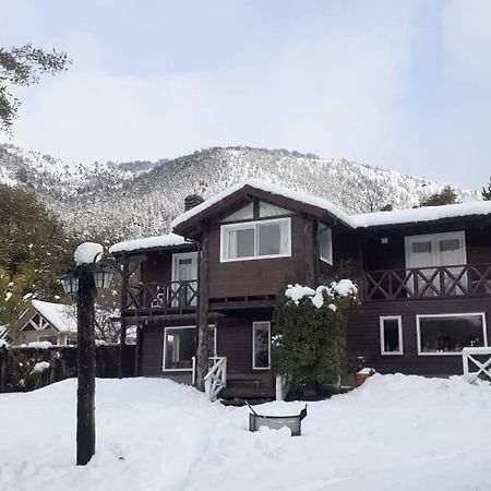 Indomito Hostel San Carlos de Bariloche Ngoại thất bức ảnh